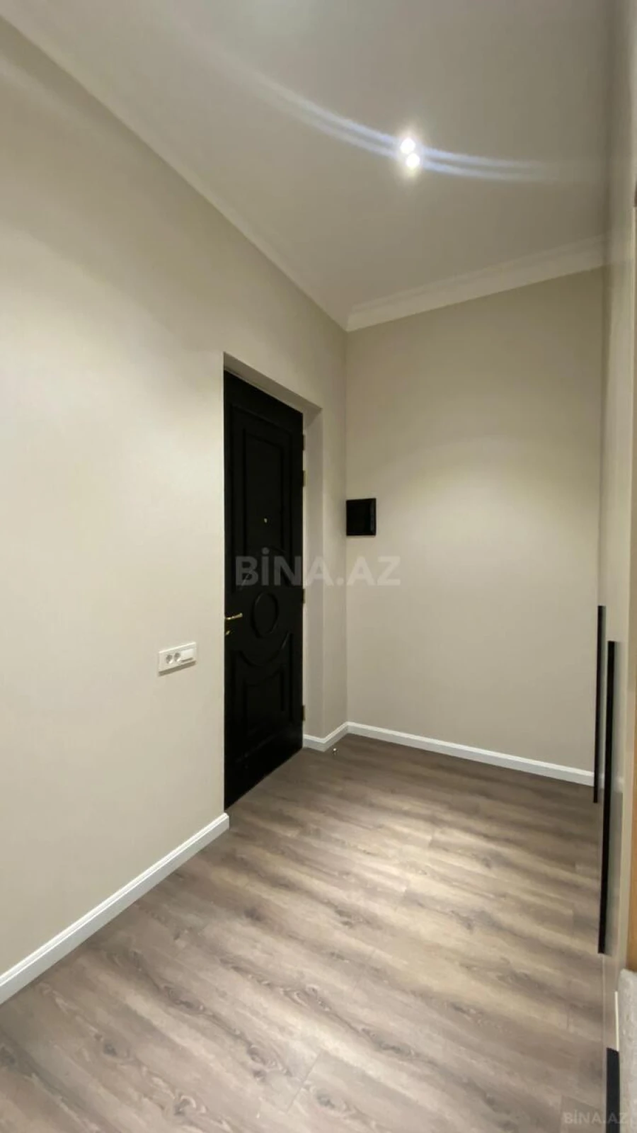 Kirayə verilir 3 otaqlı mənzil 130 m²