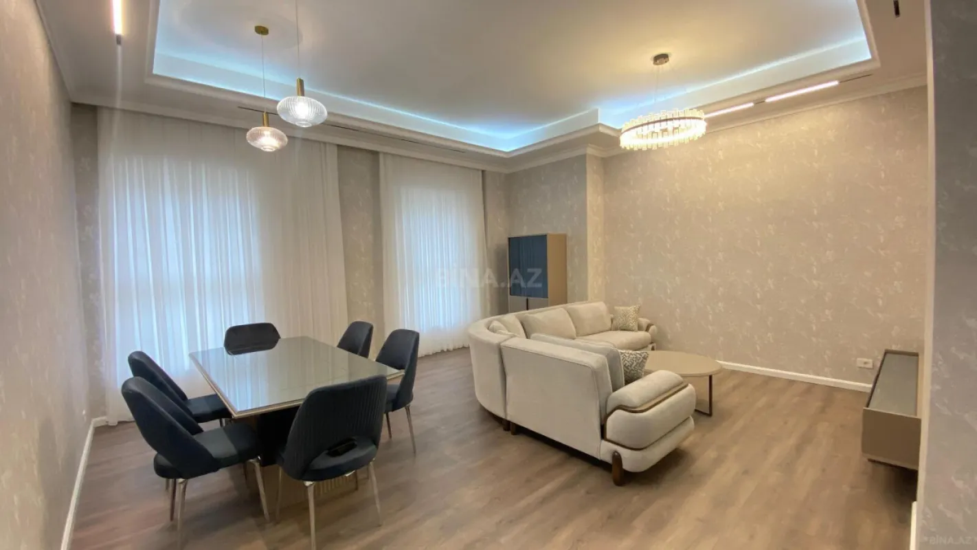 Kirayə verilir 3 otaqlı mənzil 130 m²