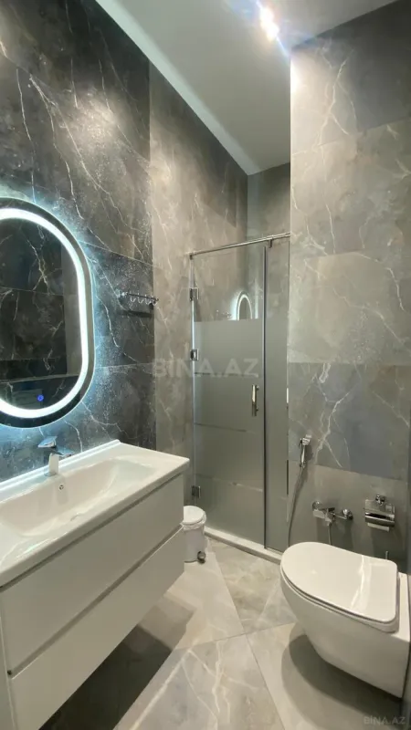 Kirayə verilir 3 otaqlı mənzil 130 m²