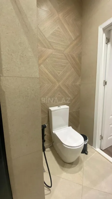 Kirayə verilir 3 otaqlı mənzil 130 m²
