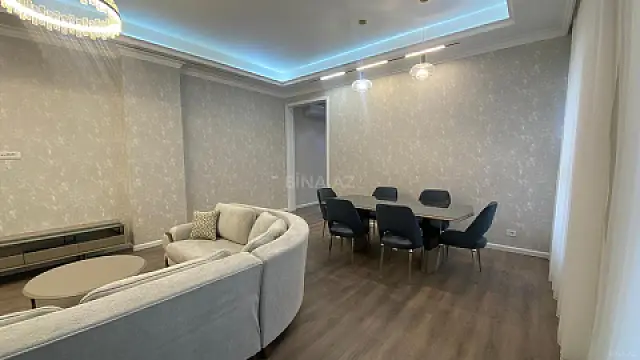 Kirayə verilir 3 otaqlı mənzil 130 m²