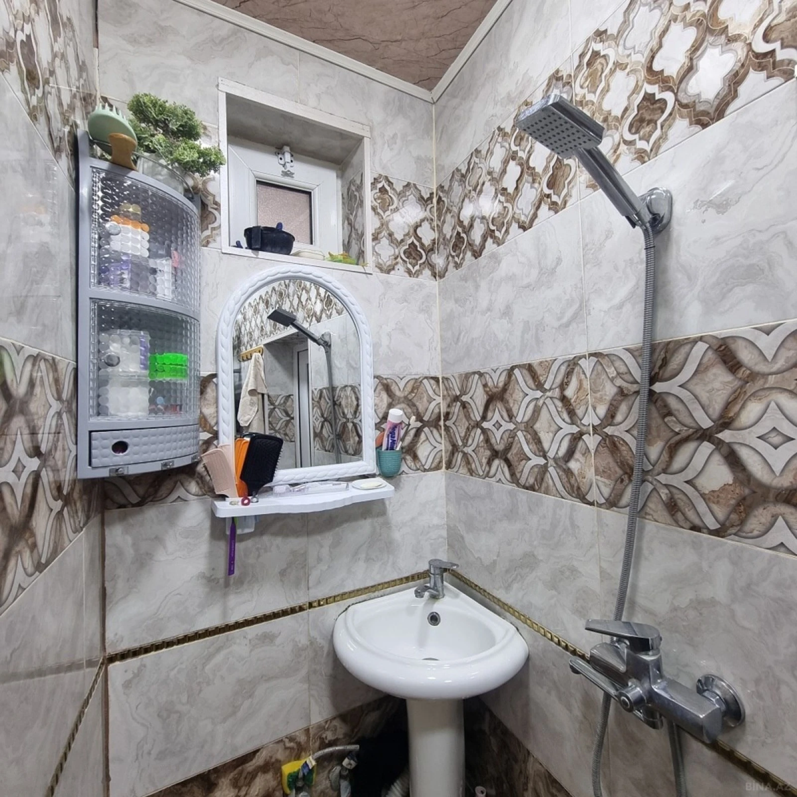 Satılır 2 otaqlı həyət evi 60 m²