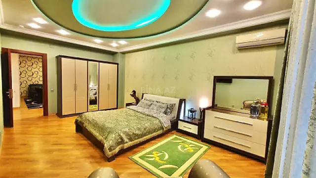 Kirayə verilir 3 otaqlı mənzil 200 m²