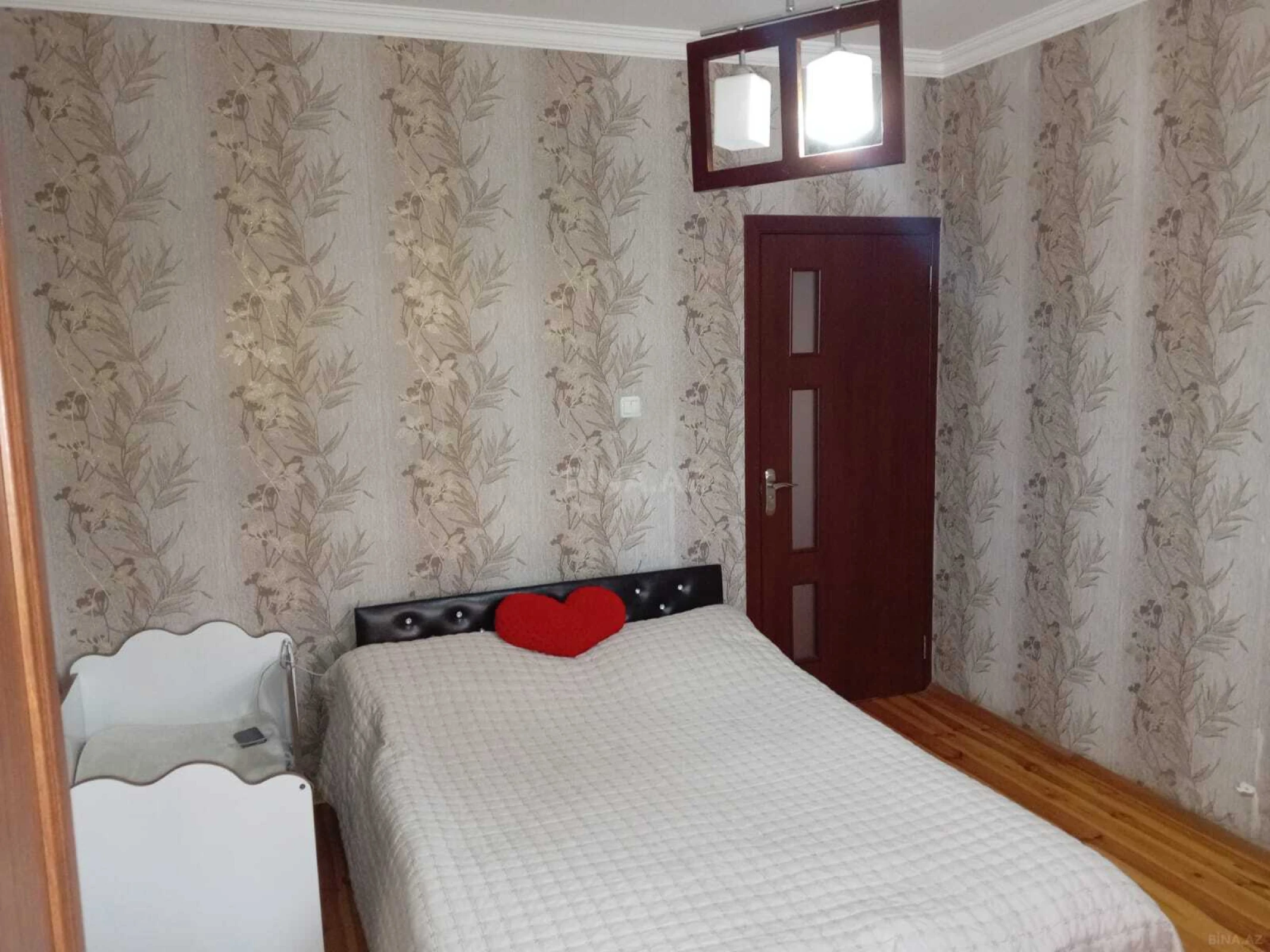 Kirayə verilir 2 otaqlı mənzil 60 m²