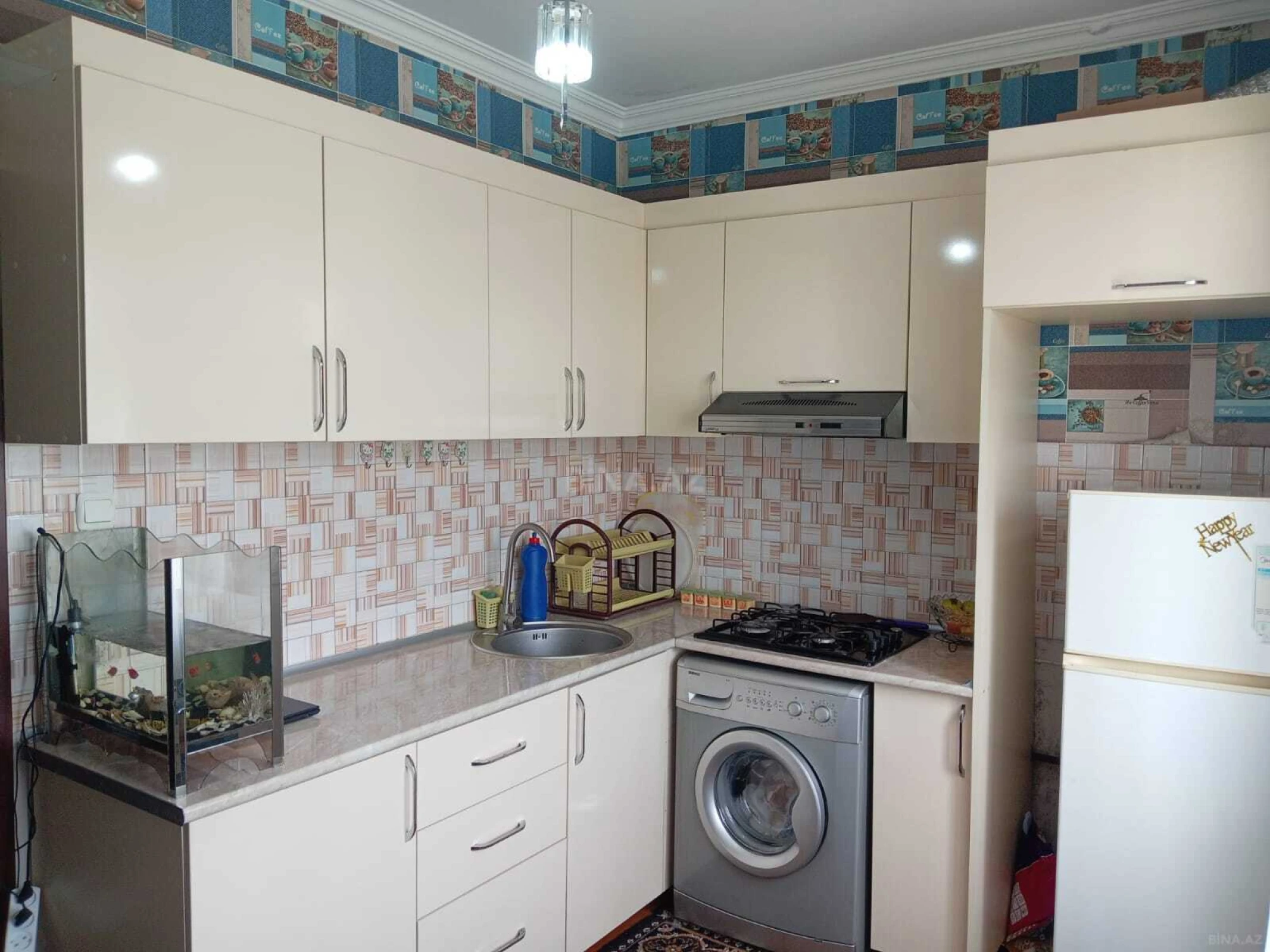 Kirayə verilir 2 otaqlı mənzil 60 m²