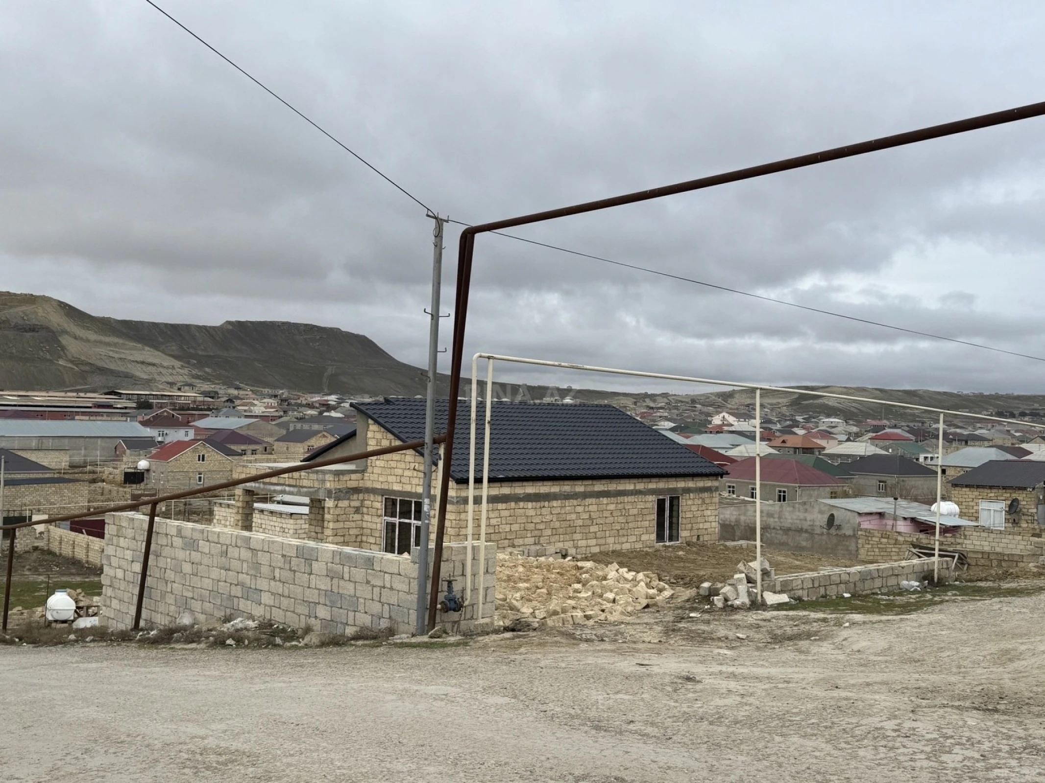 Satılır torpaq sahəsi 2 m²