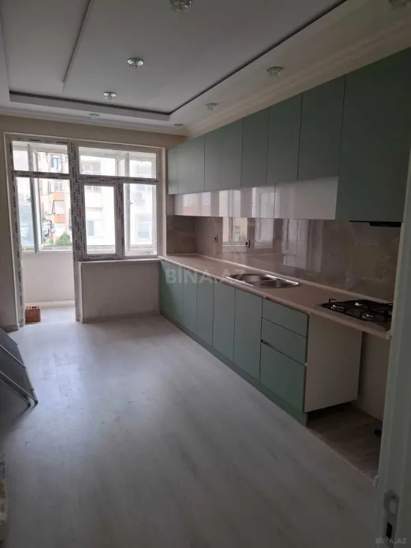 Kirayə verilir 2 otaqlı mənzil 80 m²
