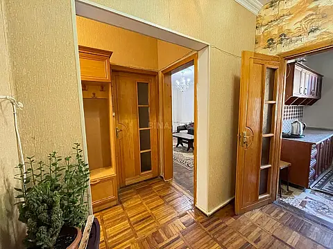 Kirayə verilir 2 otaqlı mənzil 65 m²