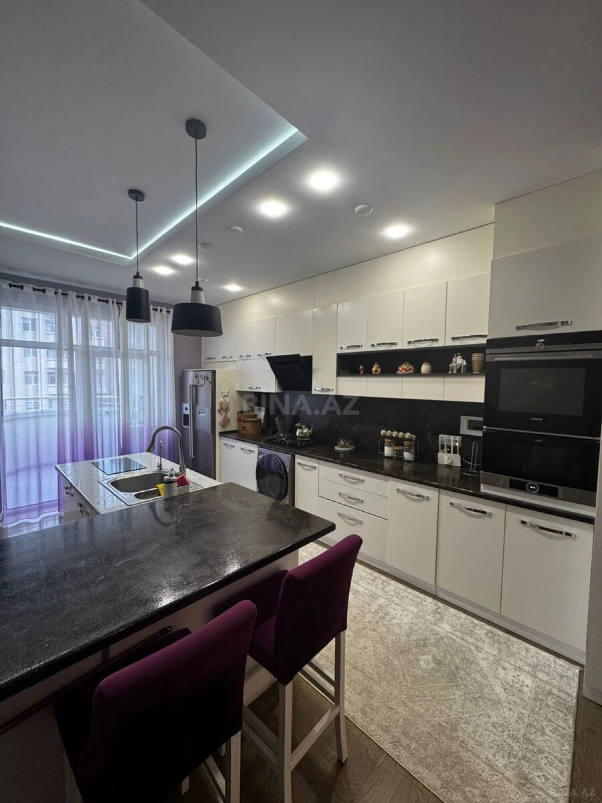 Kirayə verilir 3 otaqlı mənzil 150 m²