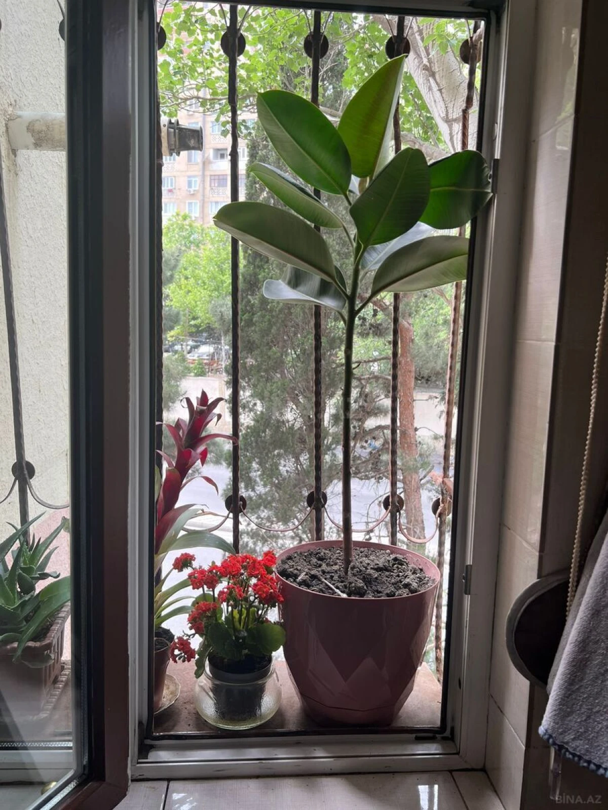 Satılır 3 otaqlı mənzil 70 m²