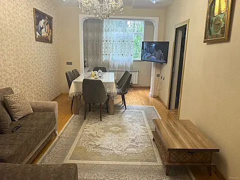 Satılır 3 otaqlı mənzil 70 m² — Bakı, İnşaatçılar 3 otaq 70.00 m²