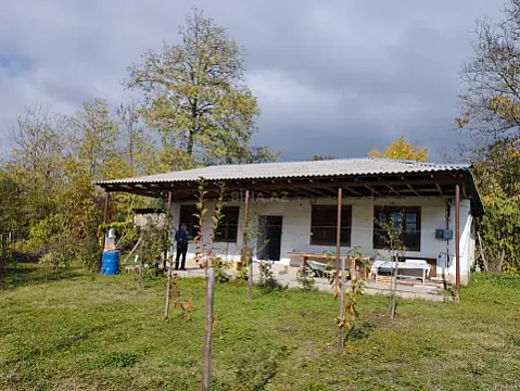 Satılır 4 otaqlı həyət evi 60 m² — Qəbələ 4 otaq 60.00 m²