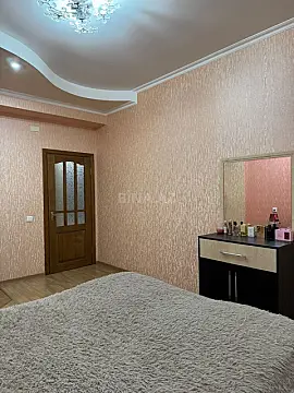 Satılır 3 otaqlı mənzil 137 m²