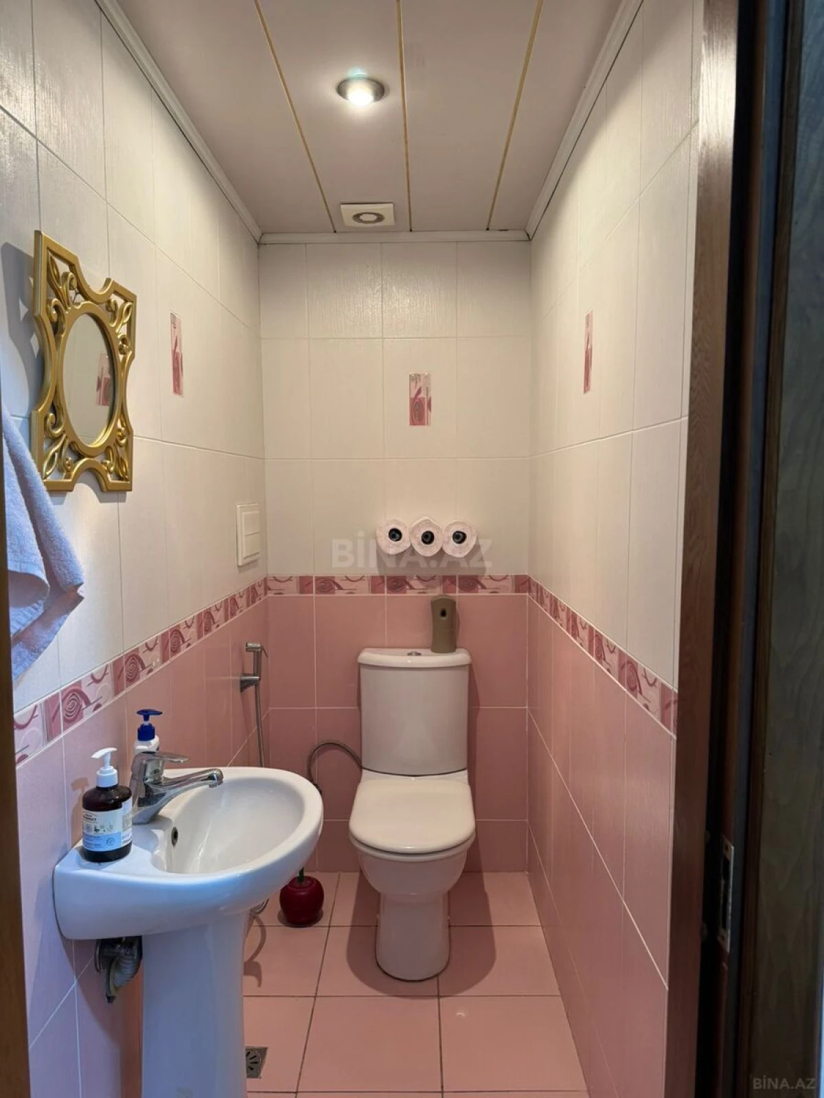 Satılır 3 otaqlı mənzil 137 m²