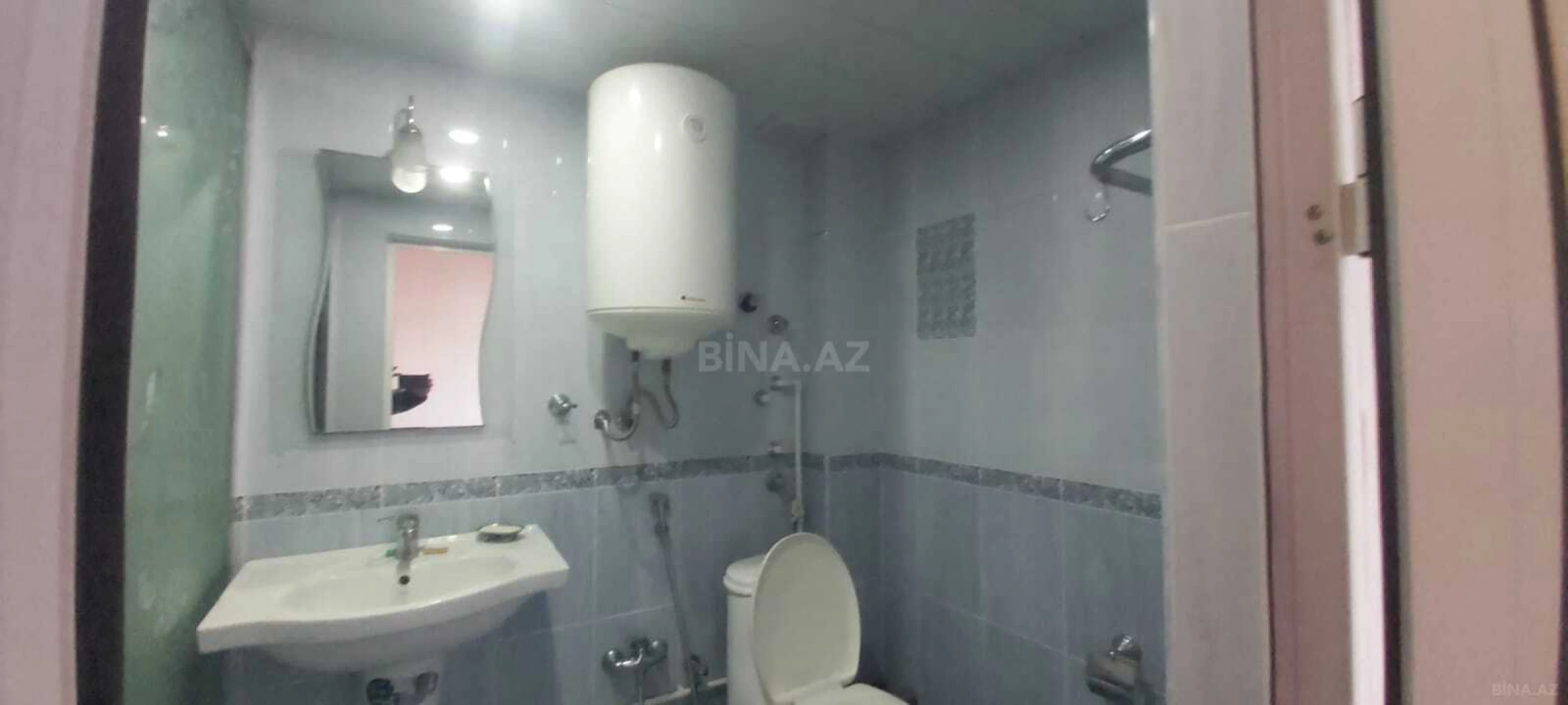 Satılır 2 otaqlı mənzil 65 m²