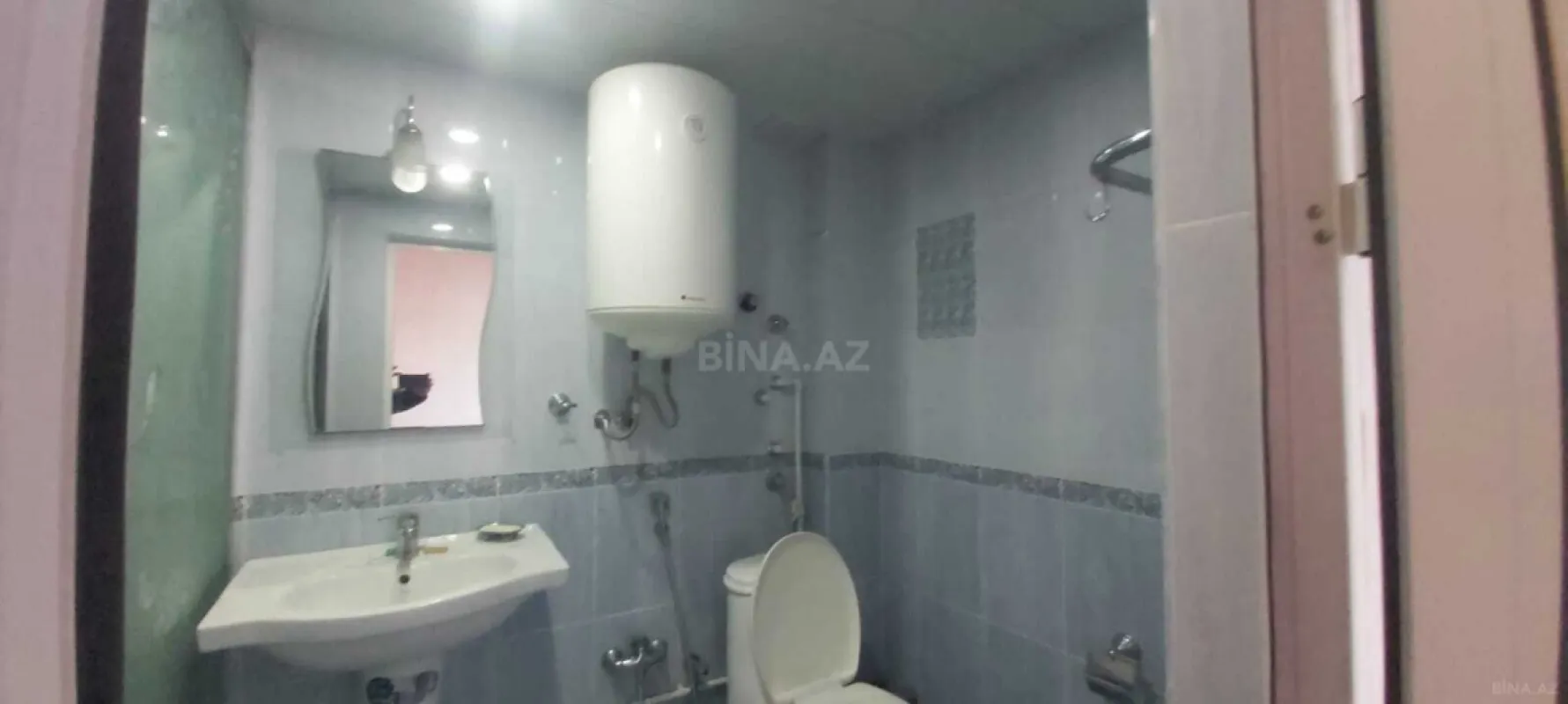 Satılır 2 otaqlı mənzil 65 m²
