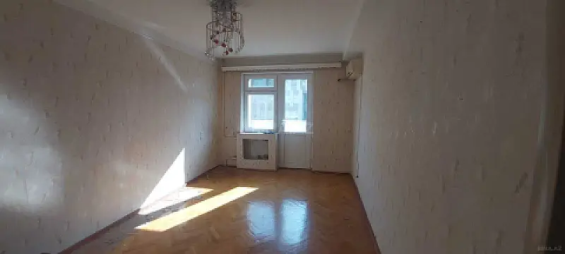 Satılır 2 otaqlı mənzil 65 m²