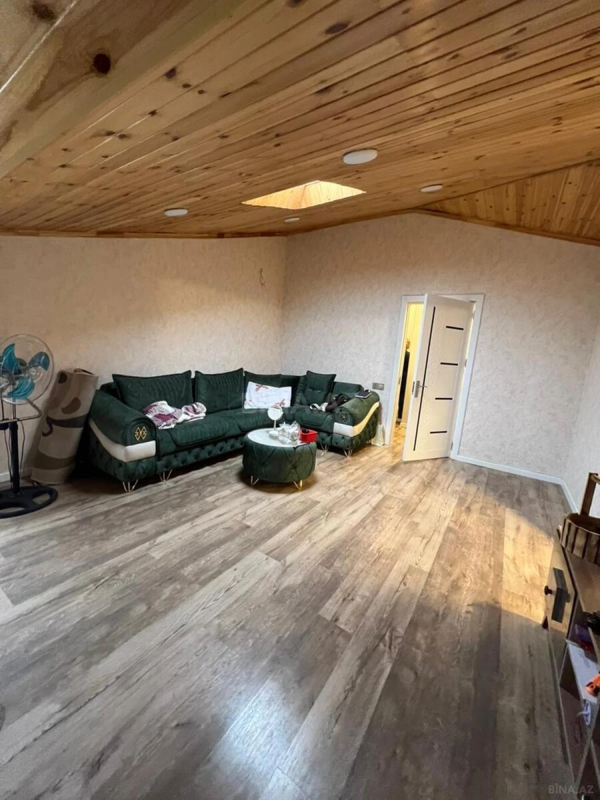 Satılır 2 otaqlı mənzil 72 m²