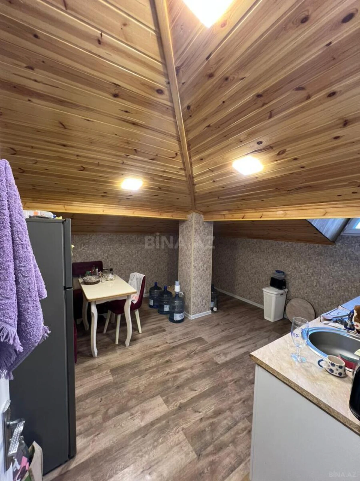 Satılır 2 otaqlı mənzil 72 m²