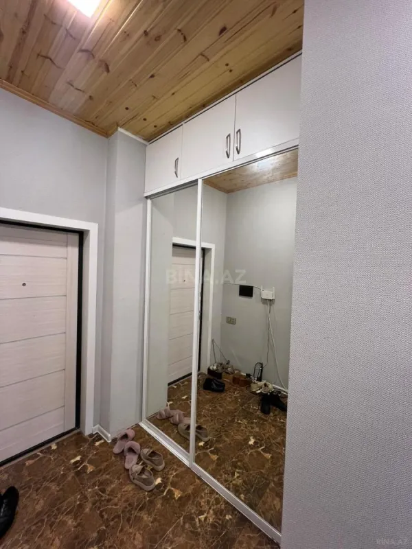 Satılır 2 otaqlı mənzil 72 m²