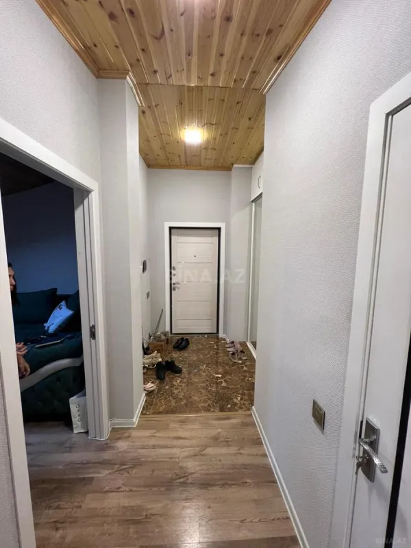 Satılır 2 otaqlı mənzil 72 m²