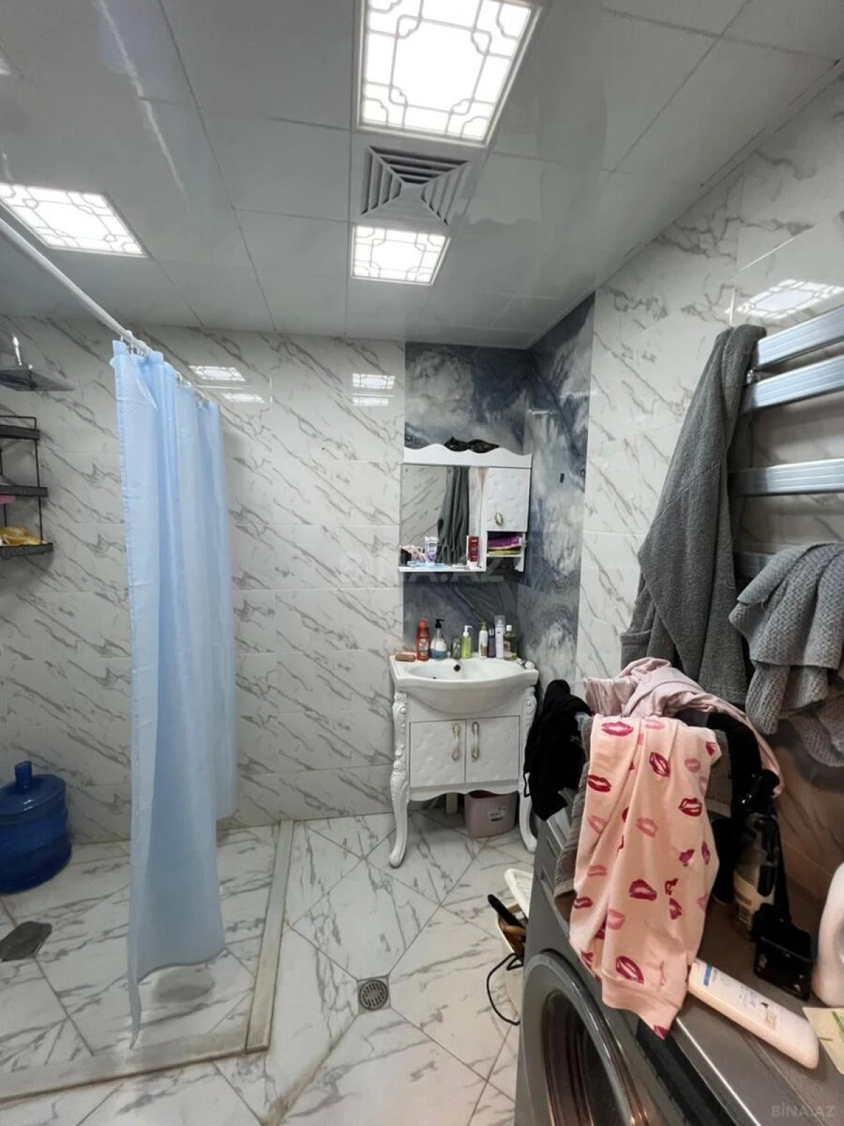 Satılır 2 otaqlı mənzil 72 m²