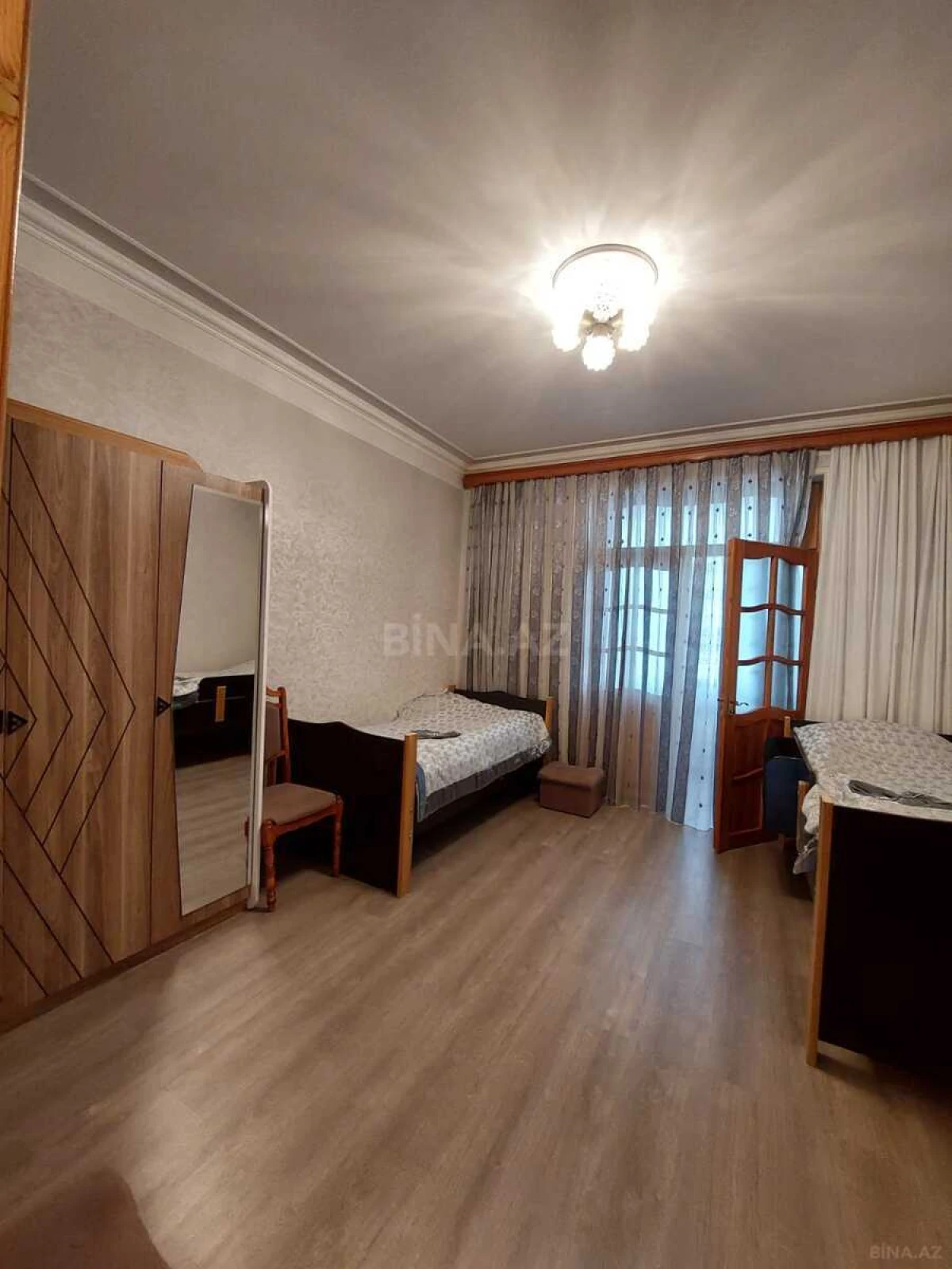 Kirayə verilir 2 otaqlı mənzil 65 m²
