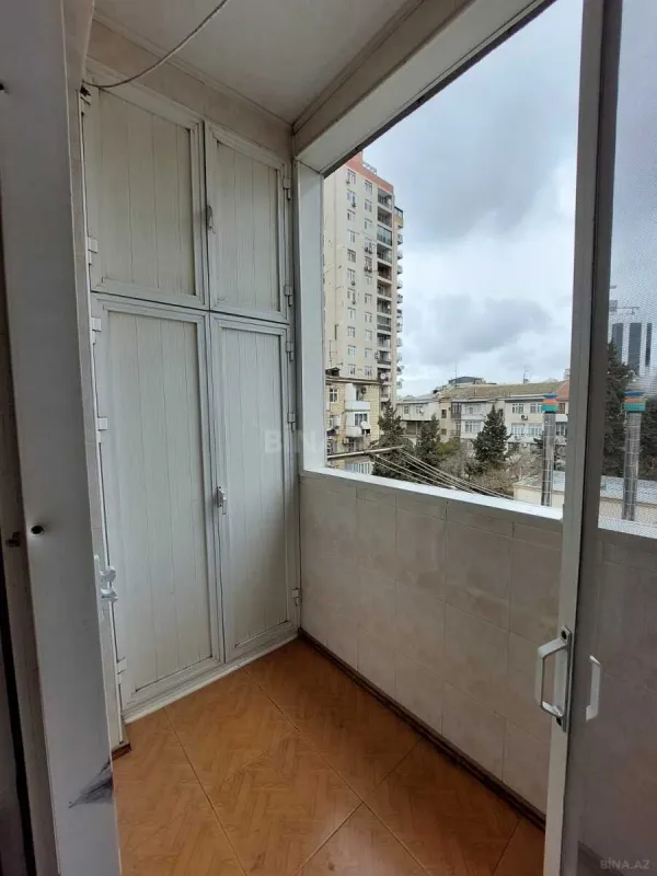 Kirayə verilir 2 otaqlı mənzil 65 m²