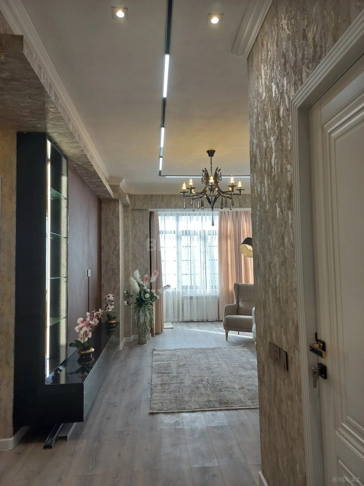 Satılır 2 otaqlı mənzil 53 m²
