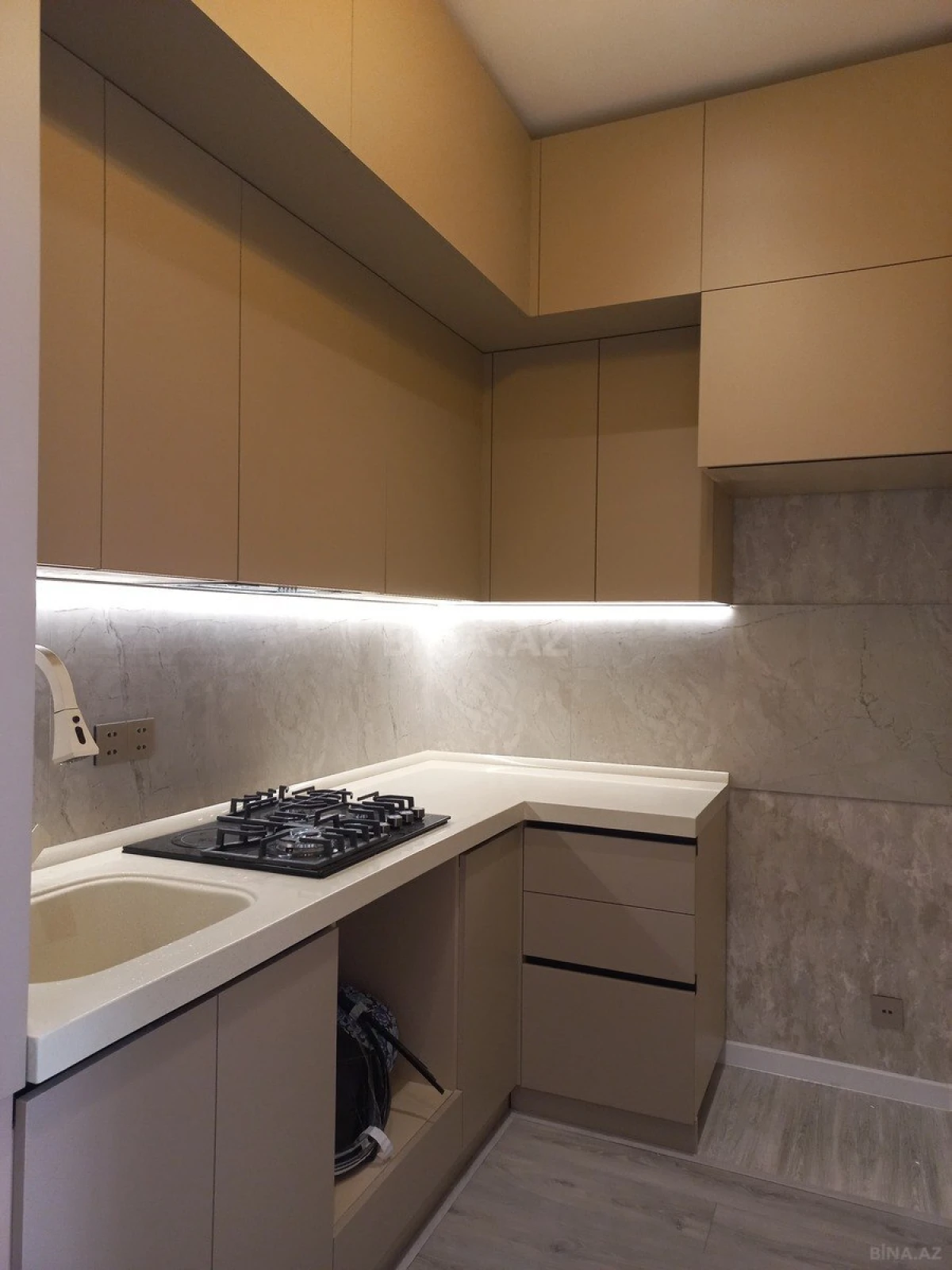 Satılır 2 otaqlı mənzil 53 m²