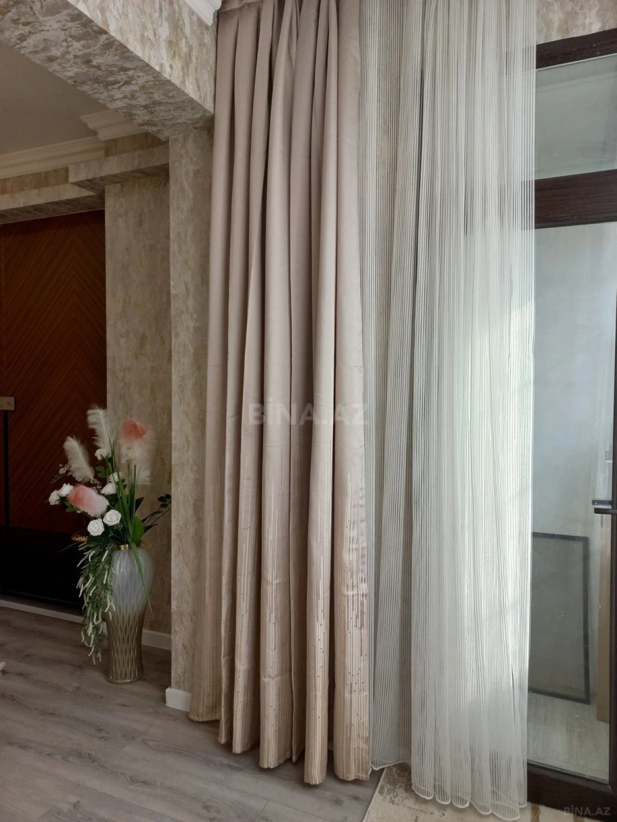 Satılır 2 otaqlı mənzil 53 m²