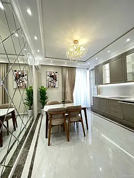 Satılır 3 otaqlı mənzil 139 m²