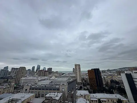 Satılır 3 otaqlı mənzil 150 m² — Bakı 3 otaq 150.00 m²