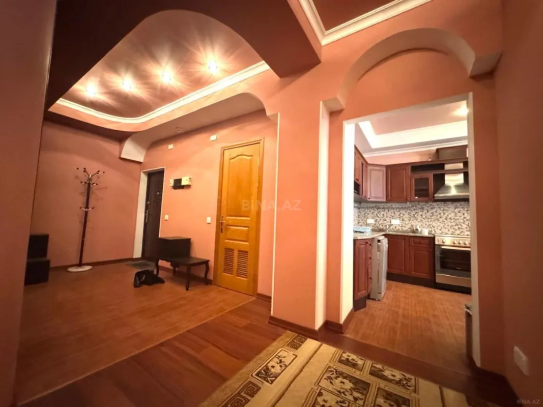 Satılır 3 otaqlı mənzil 150 m²