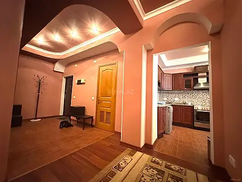 Satılır 3 otaqlı mənzil 150 m²
