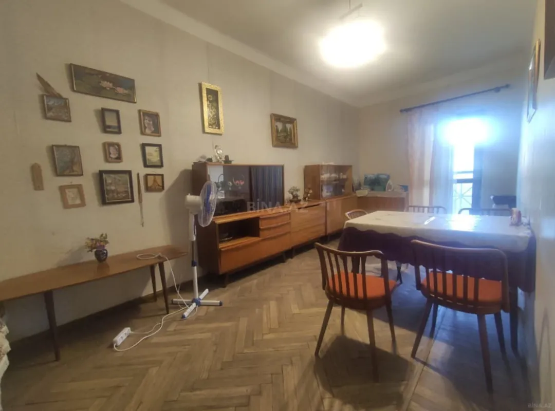 Satılır 2 otaqlı mənzil 80 m²