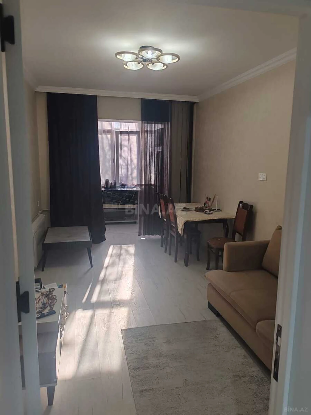 Kirayə verilir 2 otaqlı mənzil 55 m²