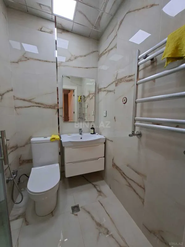 Kirayə verilir 4 otaqlı mənzil 130 m²