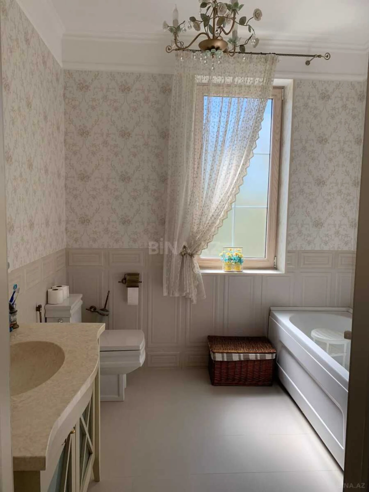 Kirayə verilir 5 otaqlı həyət evi 310 m²