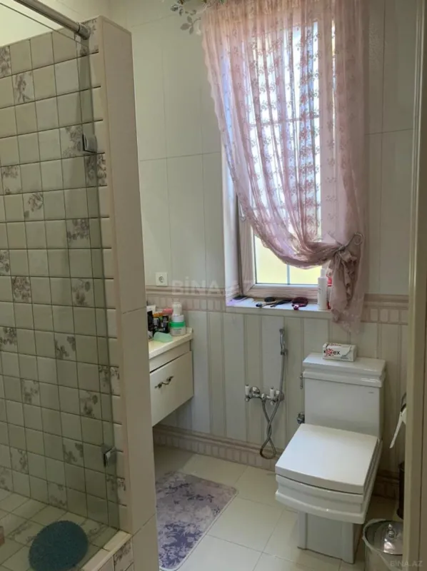 Kirayə verilir 5 otaqlı həyət evi 310 m²