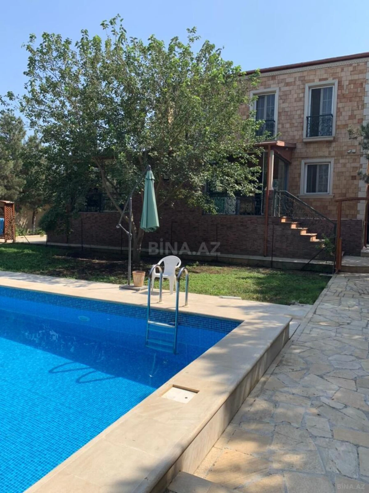 Kirayə verilir 5 otaqlı həyət evi 310 m²