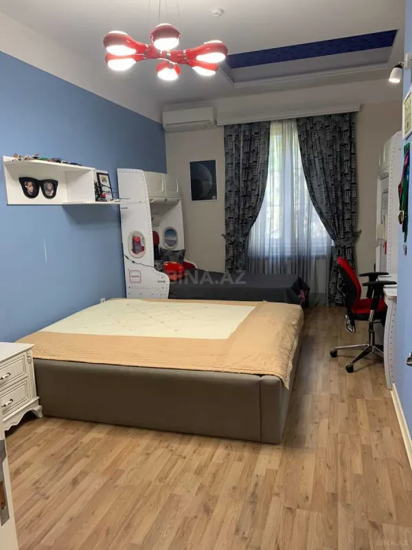 Kirayə verilir 5 otaqlı həyət evi 310 m²
