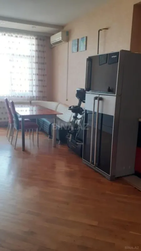 Kirayə verilir 3 otaqlı mənzil 150 m²