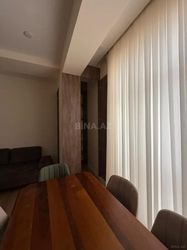 Kirayə verilir 2 otaqlı mənzil 90 m²