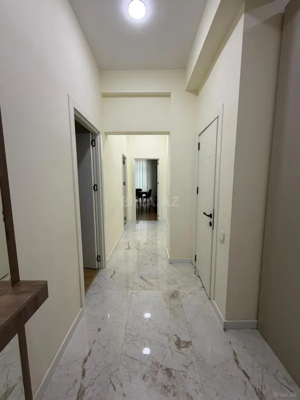 Kirayə verilir 2 otaqlı mənzil 90 m²