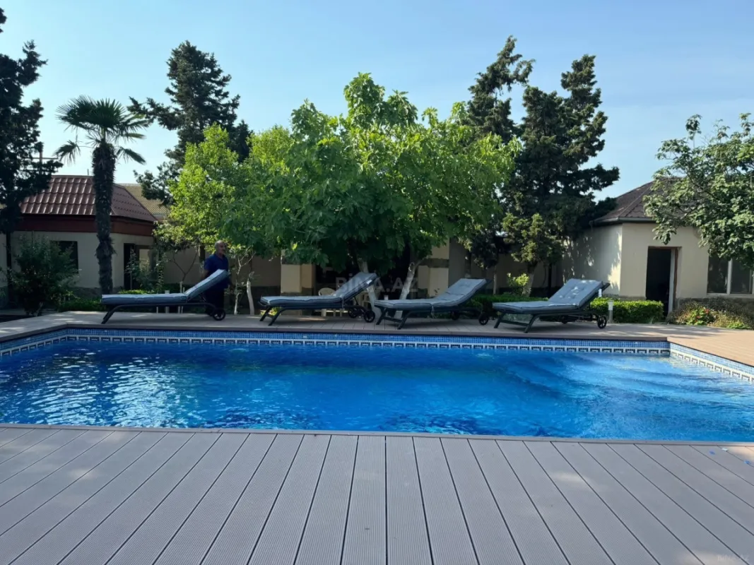 Kirayə verilir 5 otaqlı həyət evi 500 m²