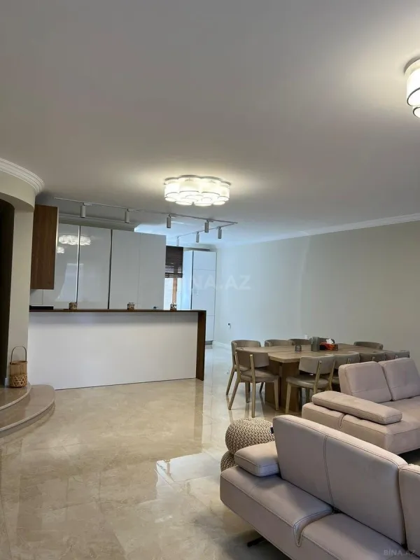 Kirayə verilir 5 otaqlı həyət evi 500 m²