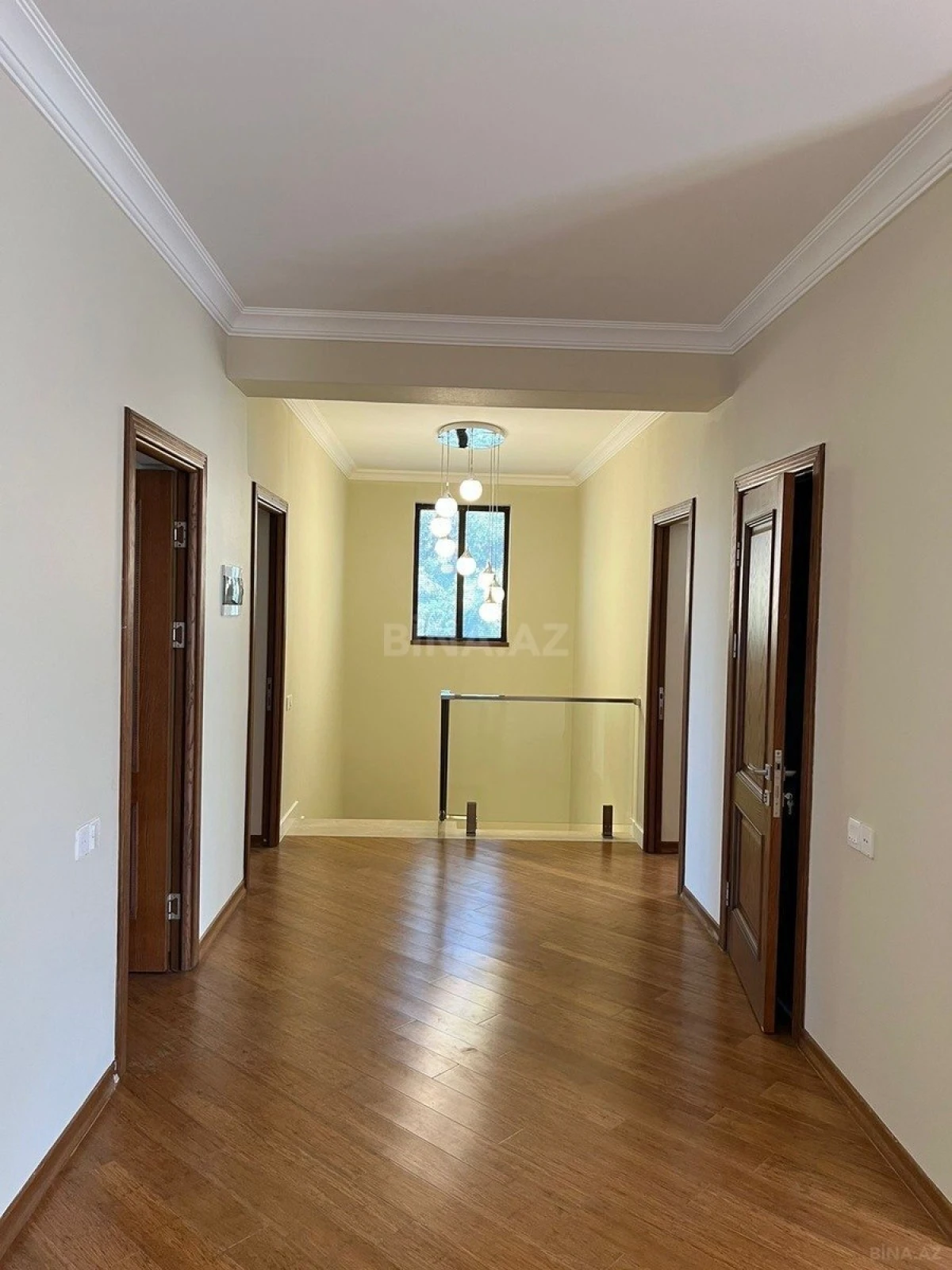 Kirayə verilir 5 otaqlı həyət evi 500 m²