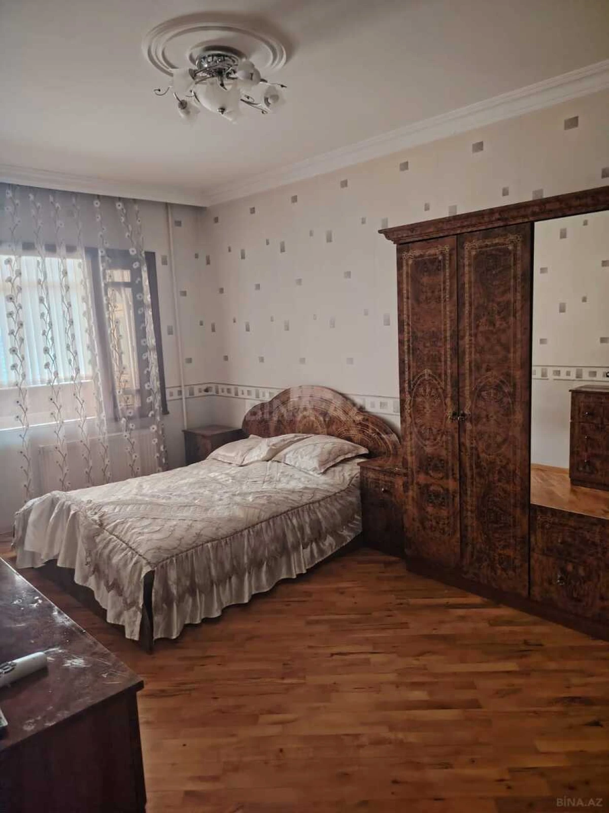 Kirayə verilir 4 otaqlı mənzil 98 m²