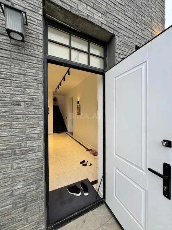 Kirayə verilir 5 otaqlı həyət evi 380 m²